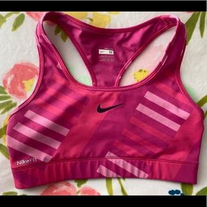 Nike sports bra Medium